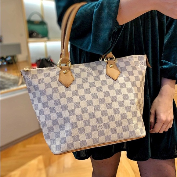 Louis Vuitton Handbags - authentic Louis Vuitton damier Saleya PM
